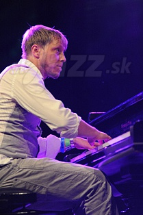 MARTIN  