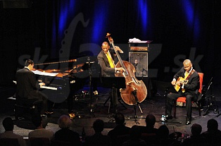  RON CARTER TRIO  