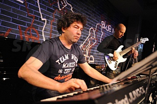  PETER + JURAJ  