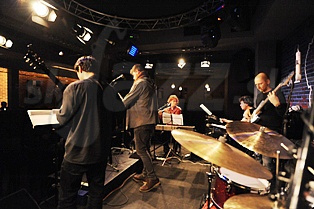  SISA A BAND  