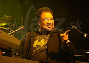  GEORGE DUKE  