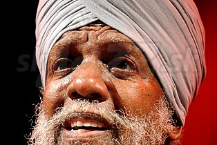  Dr. LONNIE SMITH  
