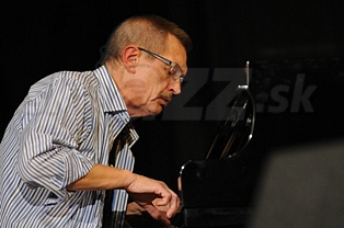  EMIL VIKLICKÝ  