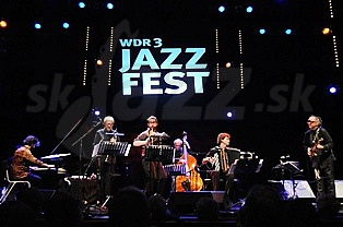  VINCENT PEIRANI THRILL BOX  