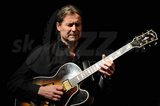  ROBERT PAWLIK 3012.JPG 