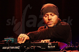  JASON LINDNER 