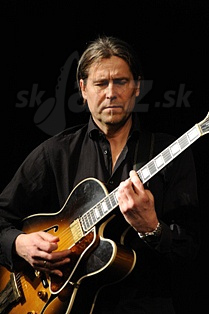  ROBERT PAWLIK 3094.JPG 