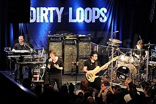  DIRTY LOOPS  