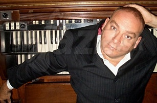  JAMES TAYLOR 