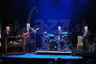  JAMES TAYLOR  QUARTET  