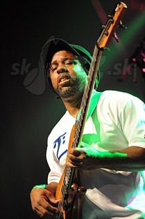  VICTOR WOOTEN  