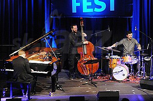  P.HELD TRIO+J.SCOFIELD  