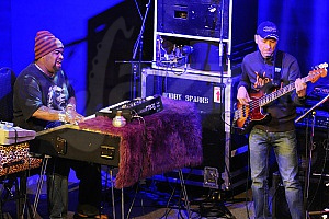  BOBBY + JURAJ  