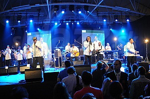  EARTH, WIND & FIRE  