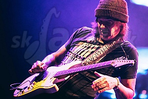 WAYNE KRANTZ