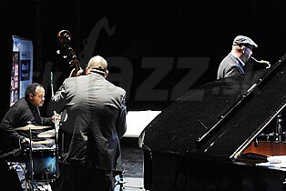  ROSTISLAV FRAŠ QUARTET  