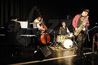  OCHSENBAUER MEETS SOKAL 4TET  