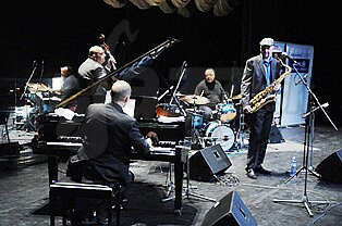  ROSTISLAV FRAŠ QUARTET  