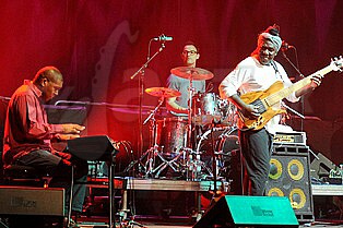  RICHARD BONA &  MANDEKAN CUBANO  