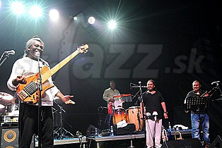  RICHARD BONA &  MANDEKAN CUBANO  