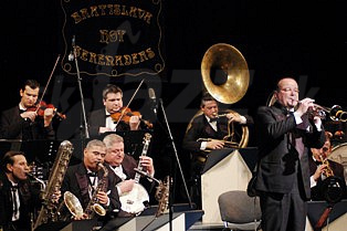  BRATISLAVA HOT SERENADERS  