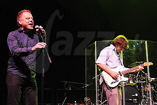  GRZEGORZ + FLORIAN MÖBES  