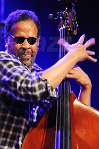  STANLEY CLARKE  