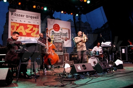  KENNY GARRETT QUARTET