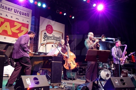  DAVE HOLLAND QUINTET