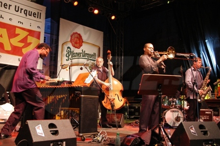 DAVE HOLLAND QUINTET