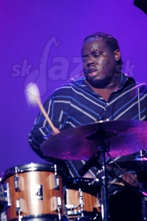  NEAL SMITH