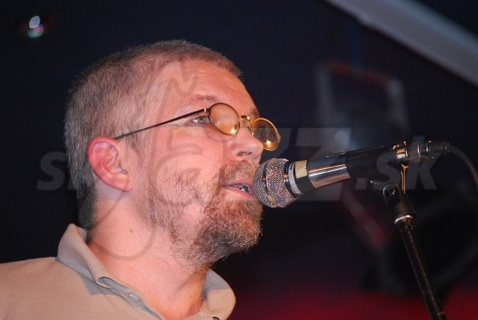  MILOŠ