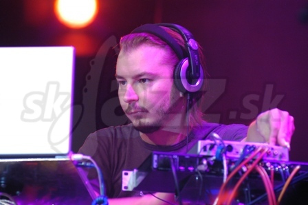 MÁRK MOLDVAI