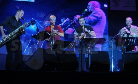  SAXOFOUR