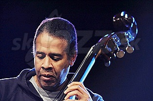  STANLEY CLARKE  