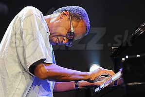  MATTHEW SHIPP  