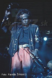  MILES DAVIS  
