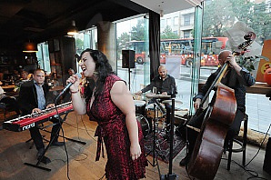 BAND