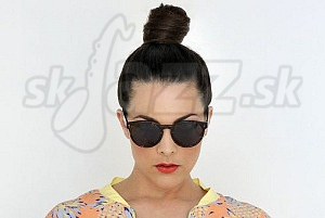  CARO EMERALD 