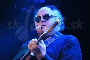  KARL RATZER  