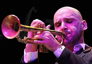  KORNÉL - FEKETE KOVÁCS 