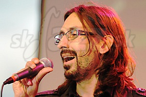  ANDY BELEJ  