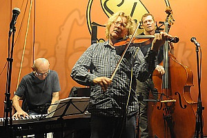  PETER ULIČNÝ TRIO  