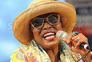  DEE DEE BRIDGEWATER  