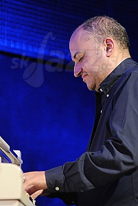  KÁLMÁN OLÁH  