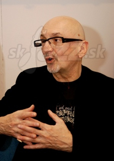 TOMASZ