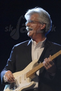  BOB