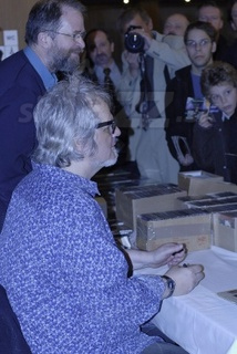  PREDAJ CD A AUTOGRAMIADA