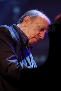  MARTIAL SOLAL