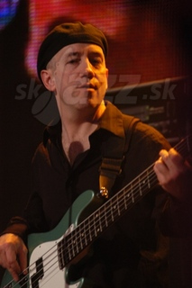  DAVE